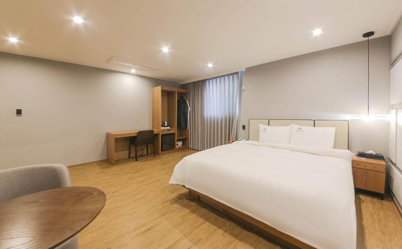 H Avenue Hotel In Γκιονγκγού Εξωτερικό φωτογραφία