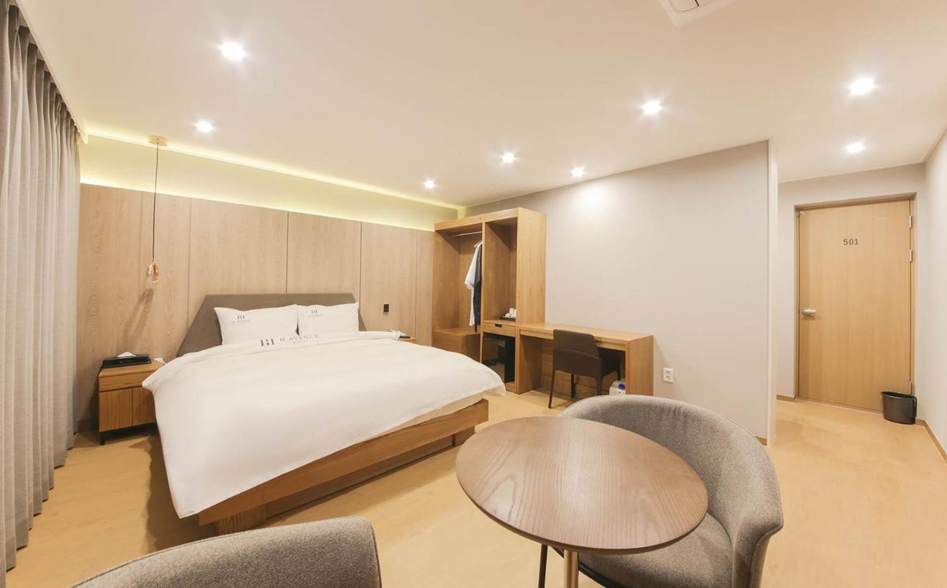 H Avenue Hotel In Γκιονγκγού Εξωτερικό φωτογραφία